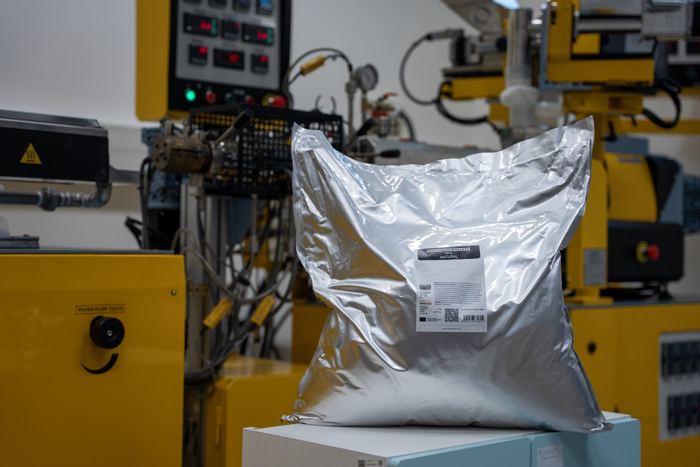 Editorial image related to Prusa Introduces Pre-Dried Prusament Pellets in Smaller Batches for FGF and R&D